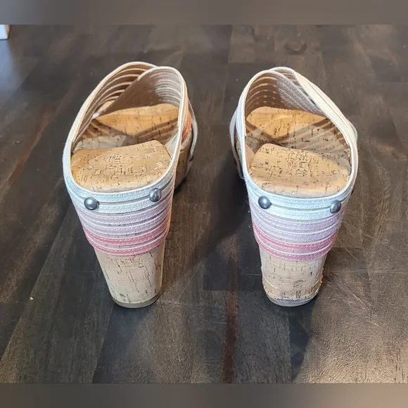 Lucky Brand Mykayla Cork Wedge Sandal. - Picture 4 of 9